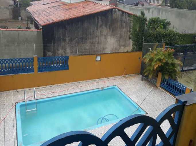Apartamento com piscina próximo a martim de sá